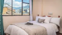 Ukuku Hostel & Rooftop - Quito のホテル