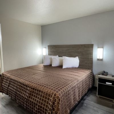 Premium King Room Masters Inn Doraville Promo Code
