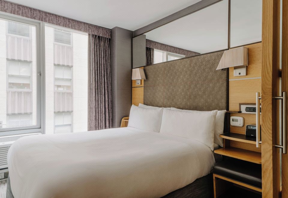 The Jewel HotelDeluxe Suite With Kitchen