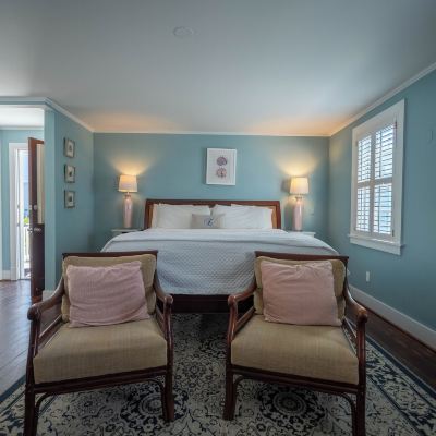 Room (​Hibiscus) Elizabeth Pointe Lodge Promo Code