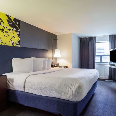 King Suite-Non-Smoking Comfort Inn & Suites Baltimore Inner Harbor Promo Code