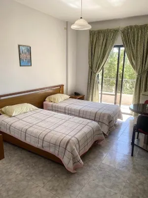 Masharef Saghbine Ξενοδοχεία στην πόλη 