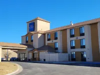 Baymont by Wyndham Pueblo Hotel a 