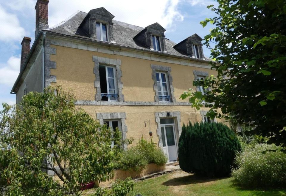 Maison Du Cheval - Housity