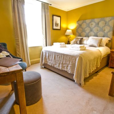Premium Double Room with Ensuite Chapter House Promo Code
