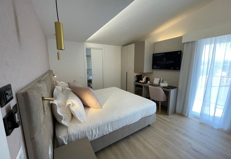 市景豪华双人或双床间-带阳台