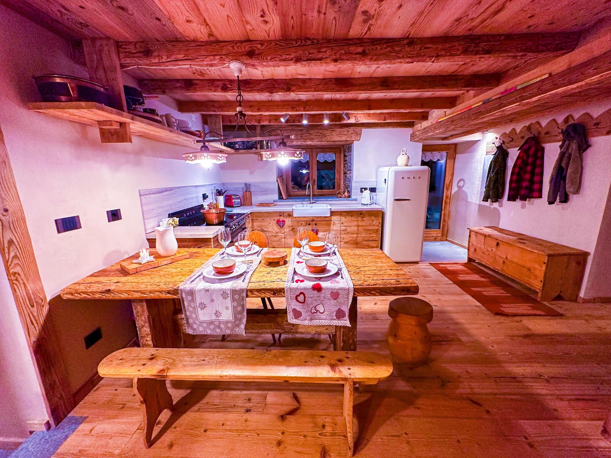 家庭公寓， 3 间卧室， 山景