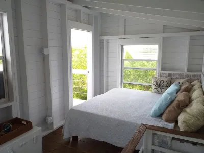 Sea Shanty -  Ocean view, Private pool, Walk to Beach, Prime Central Location. Hotel a 