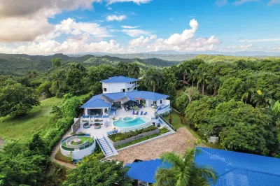13 bedroom Ultimate Private Luxury Compound  with every amenity you can imagine Hotels in 