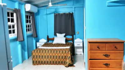 Chez Ophelia Cottage Apartments โรงแรมใน