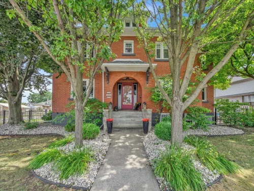 Nicklin House