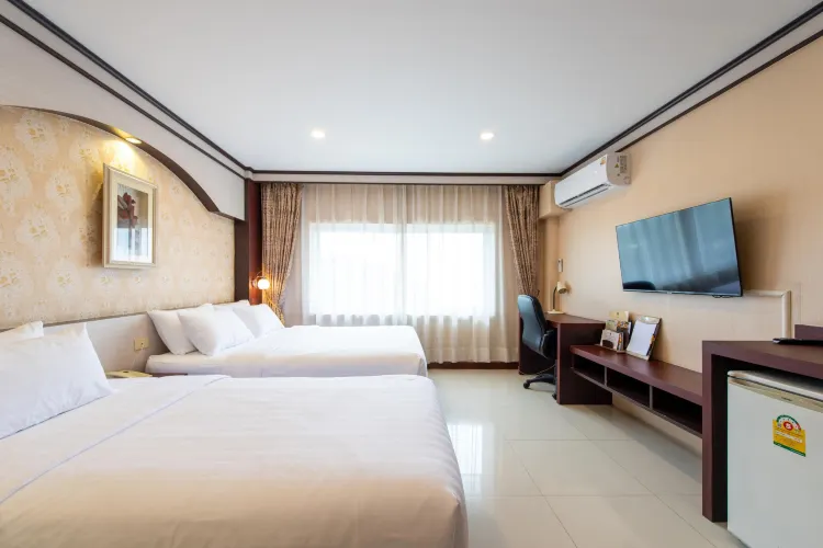 ห้องพรีเมียร์เตียงแฝดพร้อมอ่างอาบน้ำ