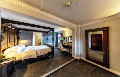 The Lion Hotel Hotels in 