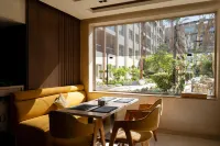 Rivoli Suites