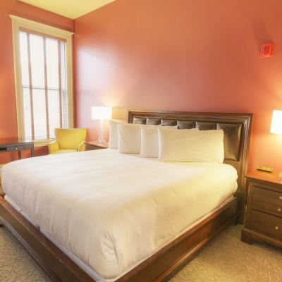 Standard King Room Montvale Hotel Promo Code