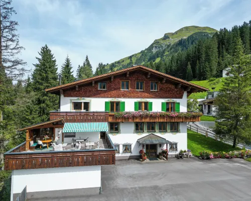 Die AlpenRose Hotels in Lech