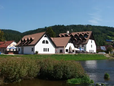 Hotel Vír Отели в г. 