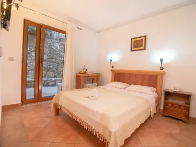 Levantin Inn Room N6 Park View  호텔