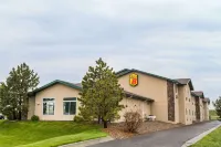 Super 8 by Wyndham Wheatland Wyoming のホテル