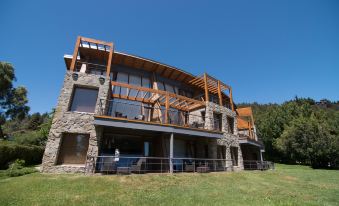Rochester Bariloche Suites & Spa