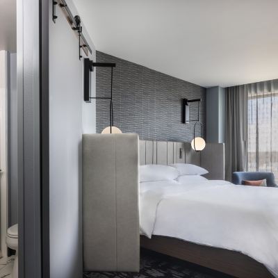 Standard King Room Crowne Plaza Kearney, an IHG Hotel Promo Code