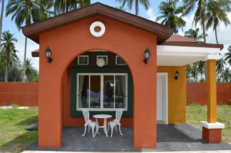 E Lounge 1-Bedroom Suite with King Bed