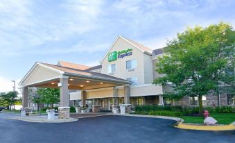 Holiday Inn Express & Suites Chicago-Deerfield/Lincolnshire