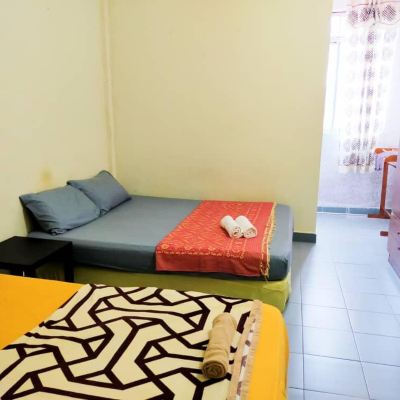 Bilik Triple dengan Penghawa Dingin Kupon Chenang Lodge Motel Langkawi