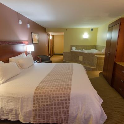 Honeymoon King Room Canad Inns Destination Center Grand Forks Promo Code