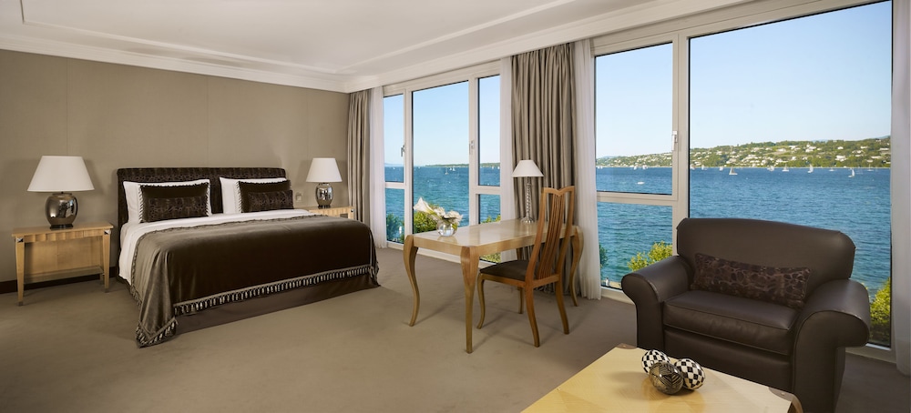 湖景一卧室皇冠特大床套房