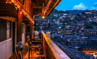 Xijiang Thousands of Miao Village and see old friends record view inn