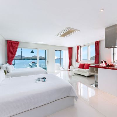 룸 7 더블 침대 거제 마레포스 펜션 쿠폰