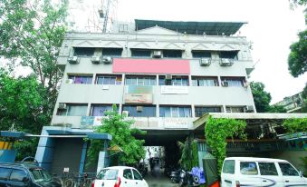 OYO 3788 Sadbhav Hotel - Housity