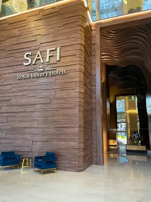 Safi Royal Luxury Metropolitan Отели в г. 