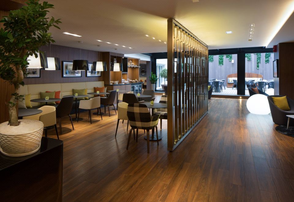 广场景特大床房