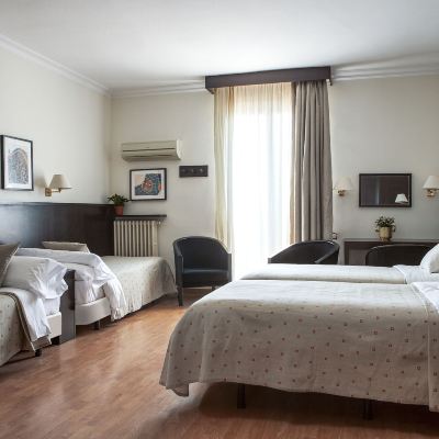 Classic Quadruple Room Gaudi Hotel Promo Code