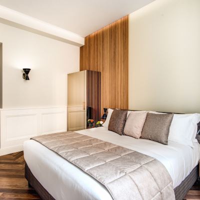 Business Suite Dbh - Lake Como Promo Code