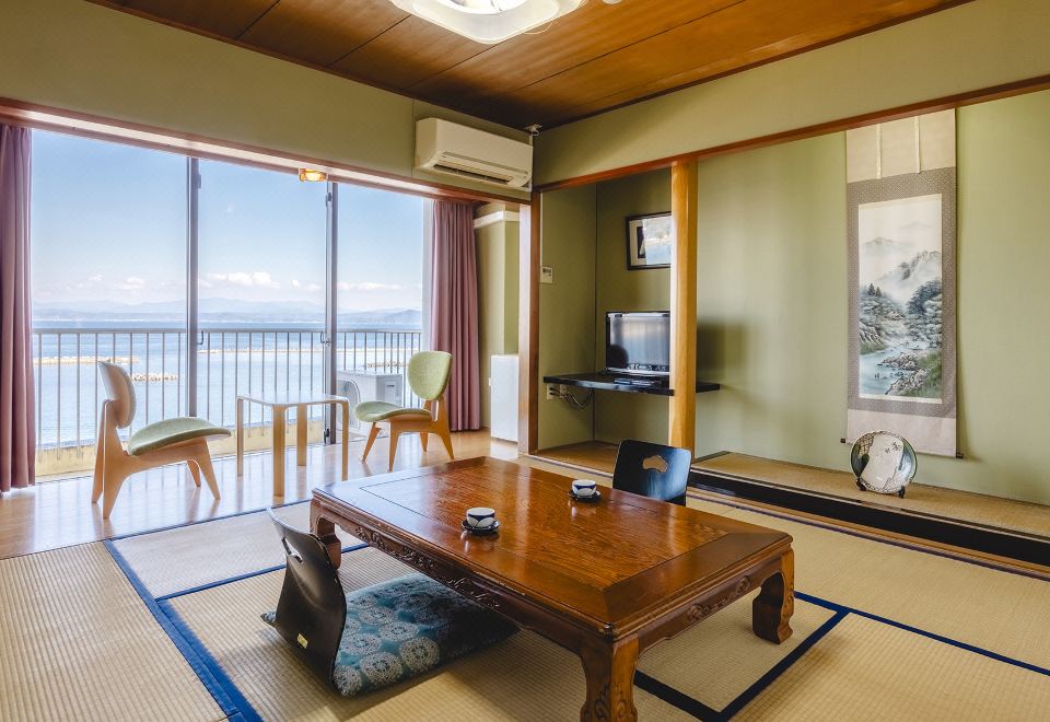 日式房，禁烟（海景日式房/8个榻榻米）