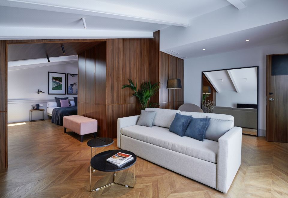 顶层房（带露台）