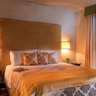 Junior Suite Palazzo del Giglio Promo Code