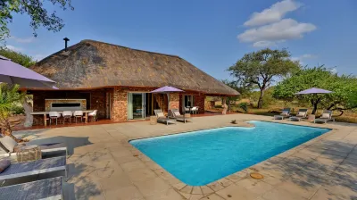 Tshukudu Game Lodge Hotels in 