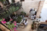 Tuğhan Hotel