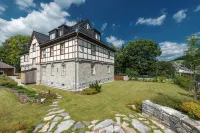 Theresian Apartment Hotel a 