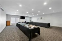 Country Inn & Suites by Radisson, Topeka West, KS