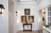 A l'Hôtel des Roys