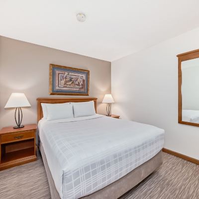 Studio 1 Queen - Partial Basement, No AC - Fans Provided Jasper Inn & Suites by Innhotels Promo Code