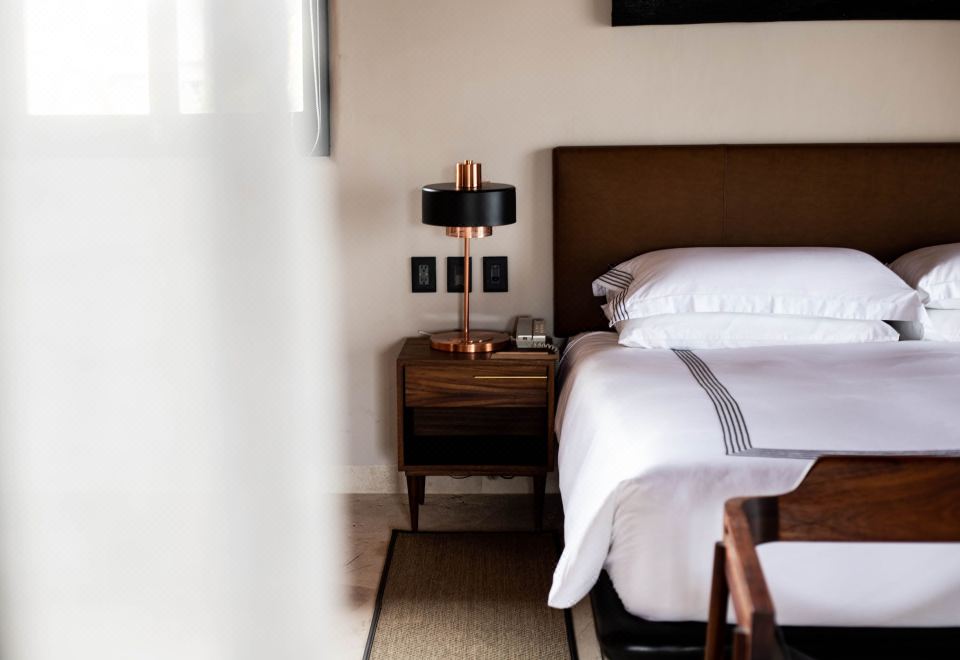 Thompson Zihuatanejo, A Beach Resort by HyattThompson Suite