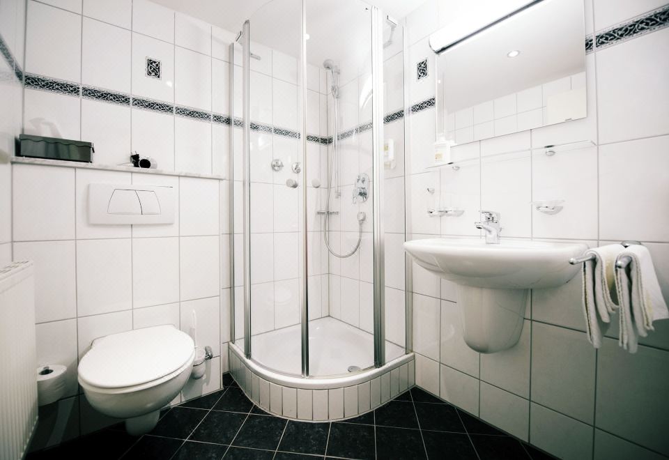 单人房， 阳台 （Waldseite）