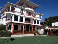 Hotel Deja Vu Ξενοδοχεία στην πόλη 