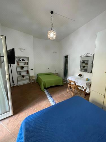 四人间（带浴室）